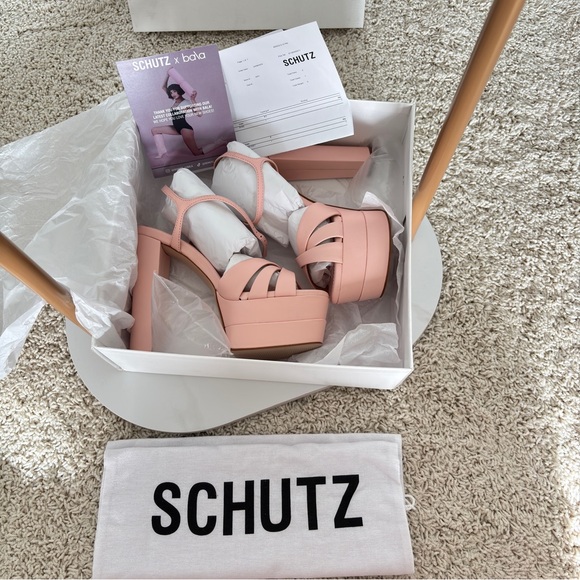 NEW IN BOX SCHUTZ x BALA Blush Pink Platform Heels Pumps SZ 8B - Picture 16 of 16